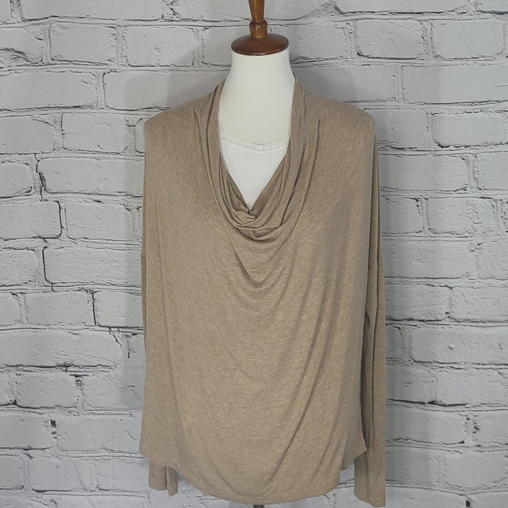 Drapey Splendid top, excellent condition!